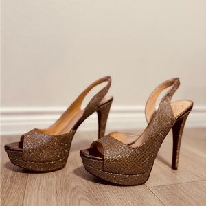 Jessica Simpson Glittering Gold Platform Heels